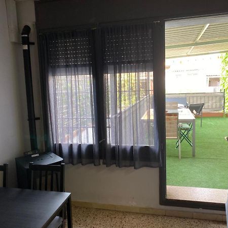 Apartamento Entero Con Terraza En El Centro De Rubí Eksteriør billede