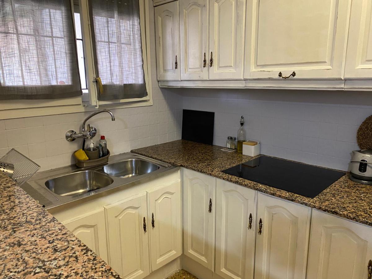 Apartamento Entero Con Terraza En El Centro De Rubí Eksteriør billede